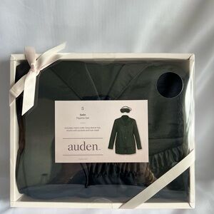 Auden Satin Pajama Set in Dark Green